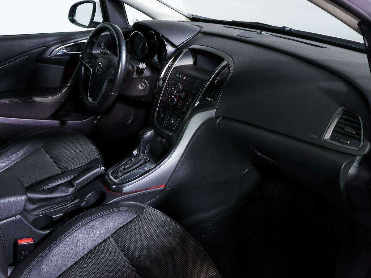 Купить Opel Astra, 2012, 160 000 км, фото №9