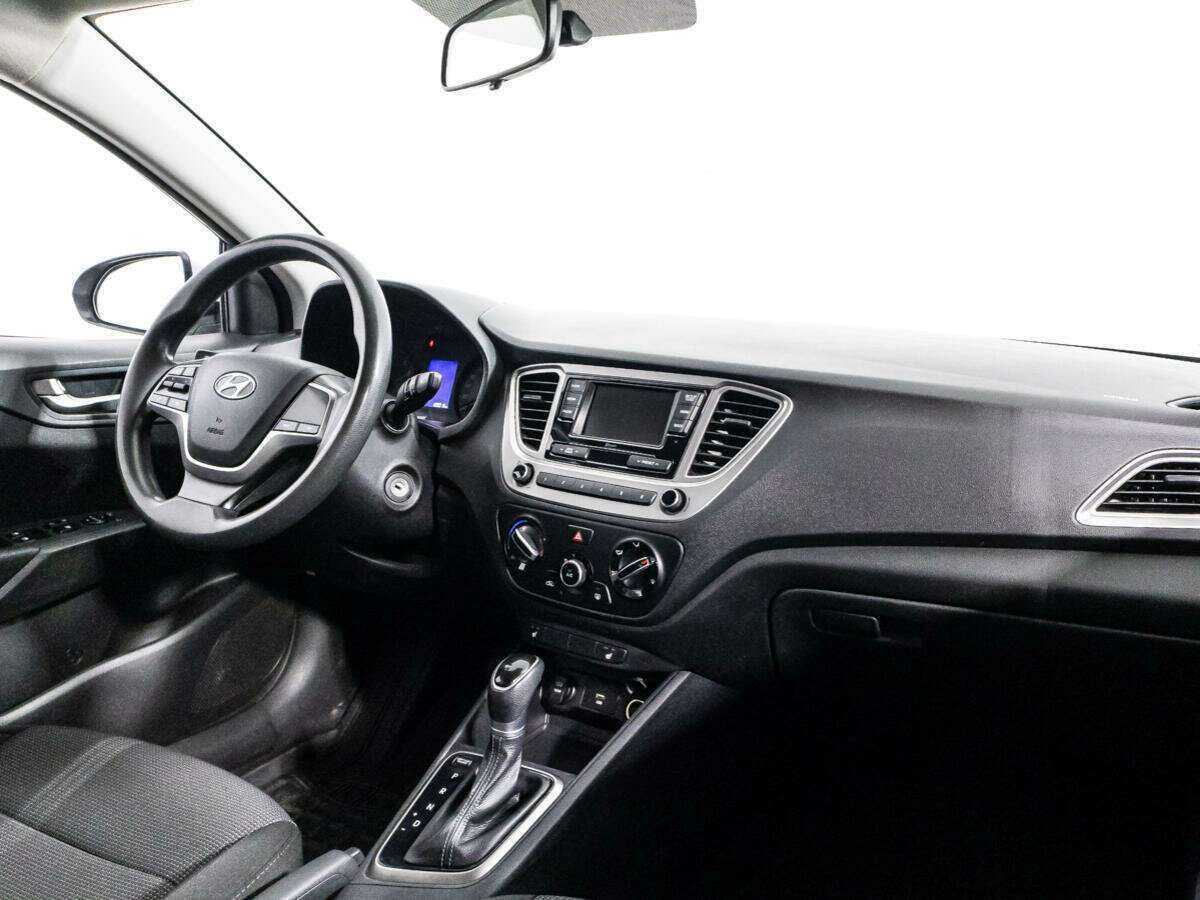 Купить Hyundai Solaris, 2020, 119 000 км, фото №9