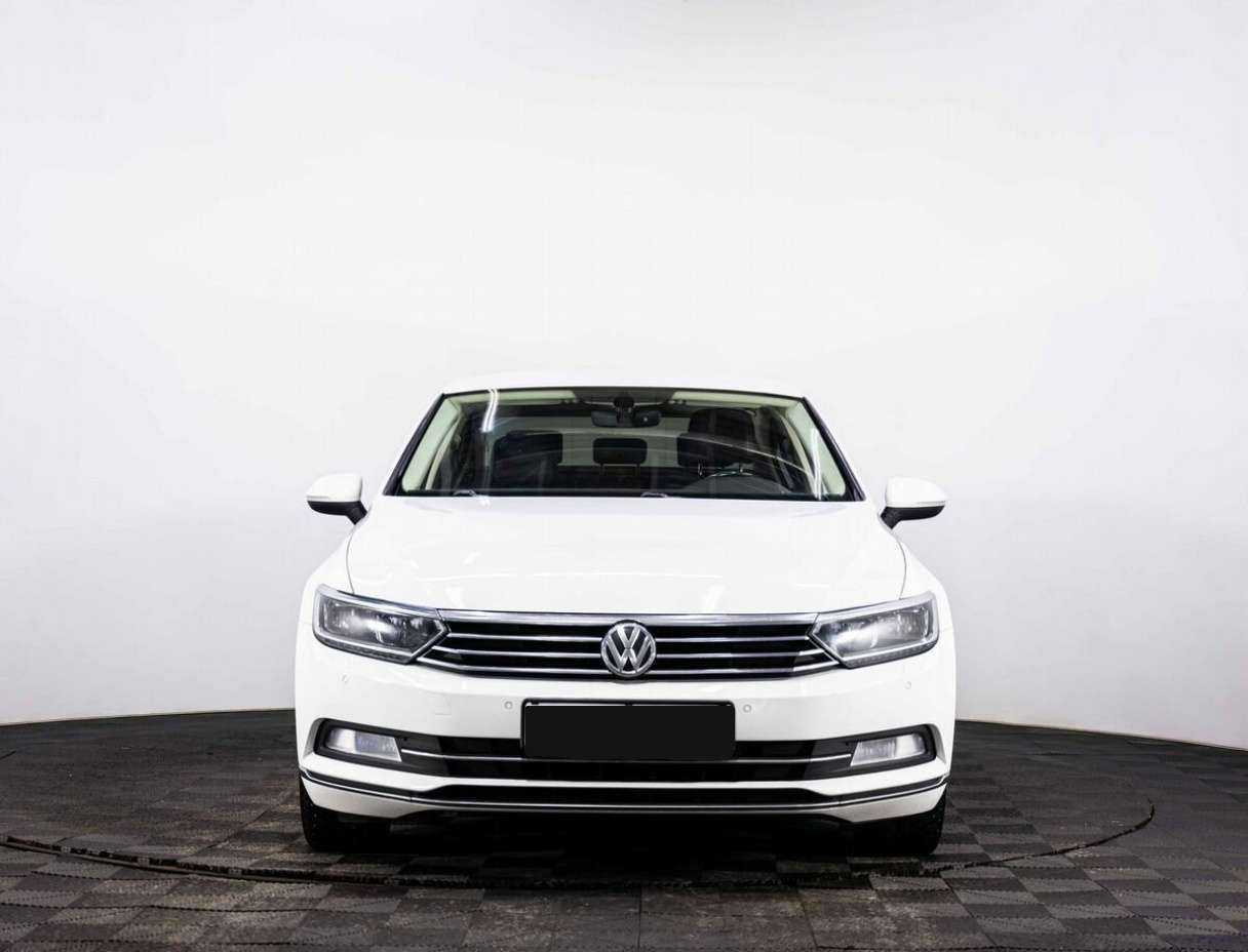 Купить Volkswagen Passat, 2016, 148 660 км, фото №2