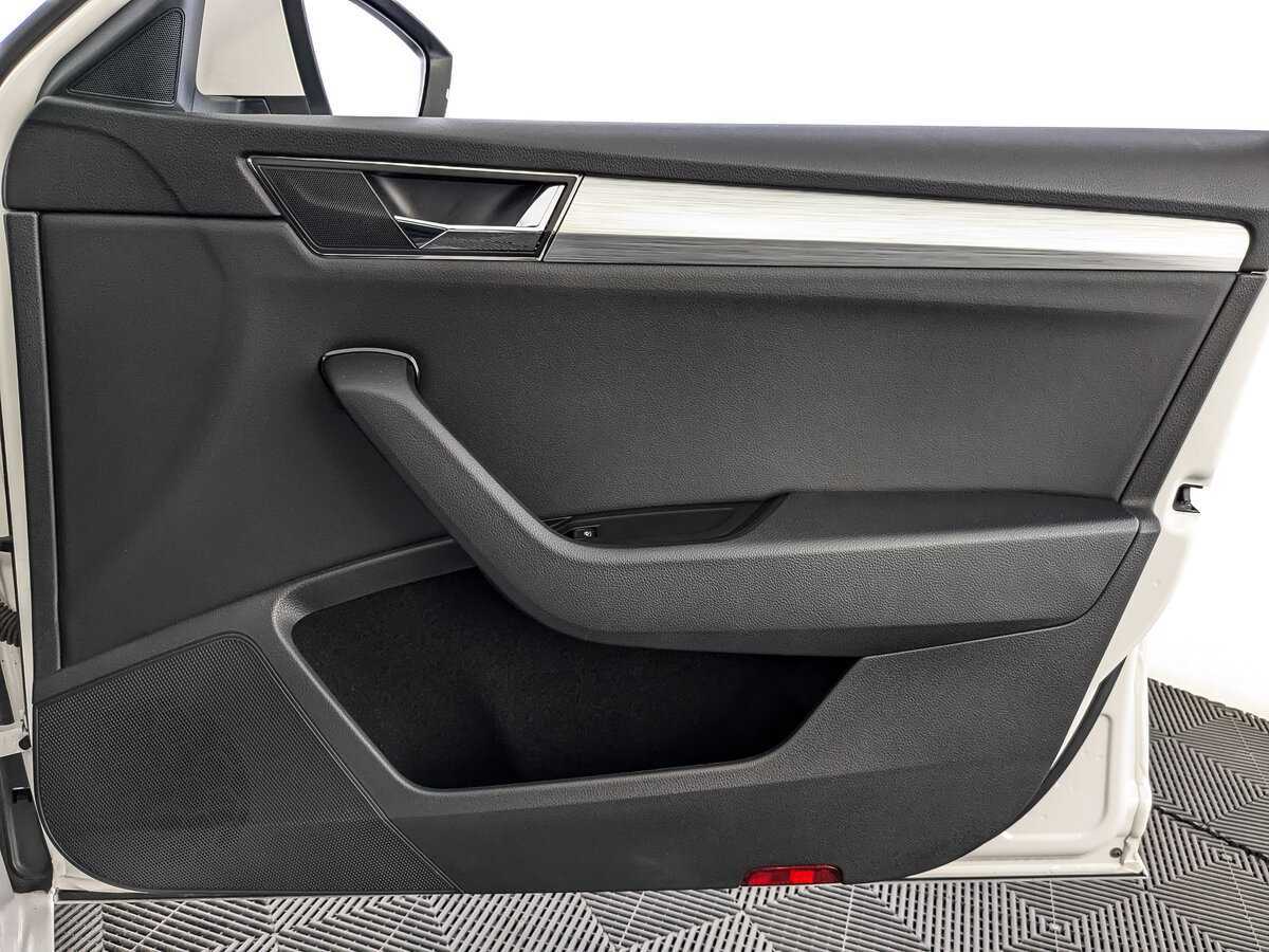 Купить Skoda Superb, 2021, 103 656 км, фото №21