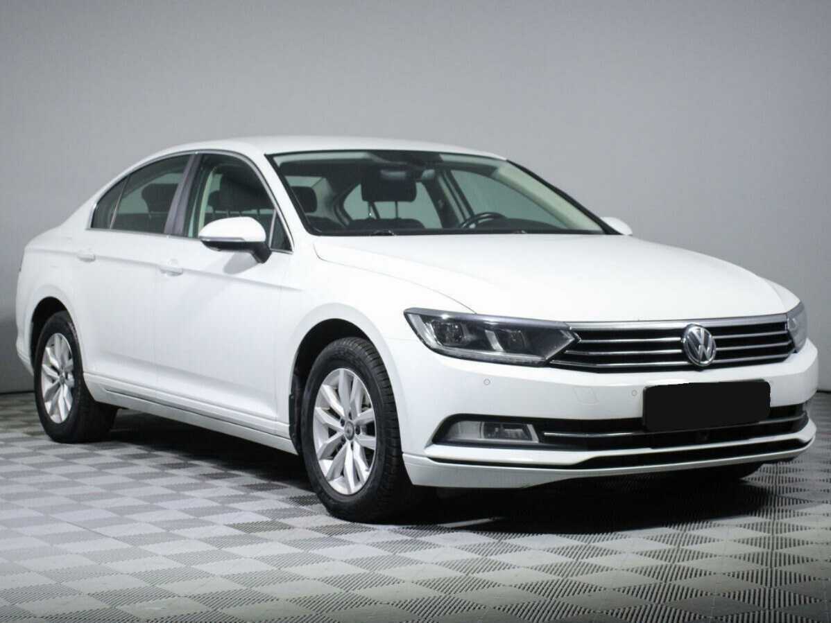 Купить Volkswagen Passat, 2018, 118 171 км, фото №3