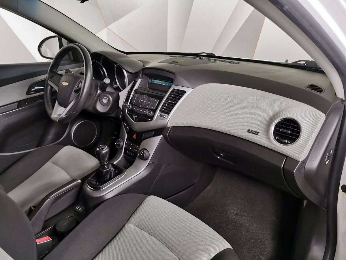 Купить Chevrolet Cruze, 2012, 120 004 км, фото №9