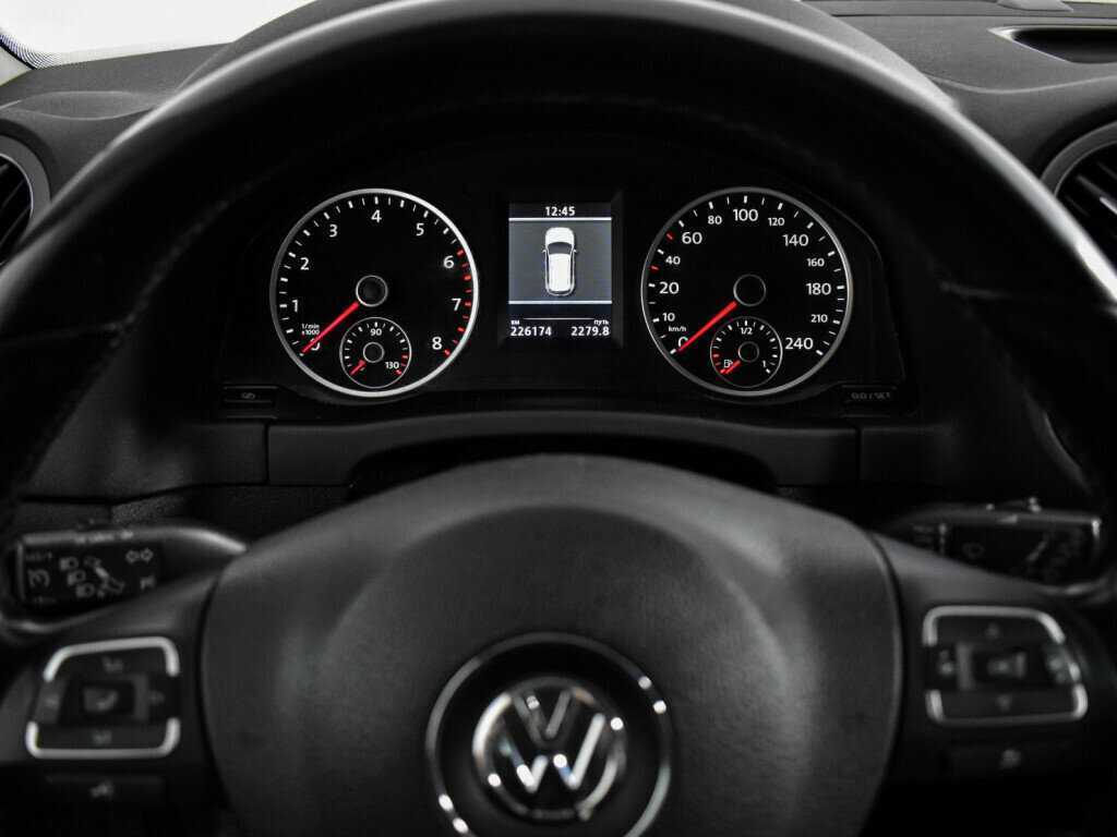 Купить Volkswagen Tiguan, 2012, 226 172 км, фото №18