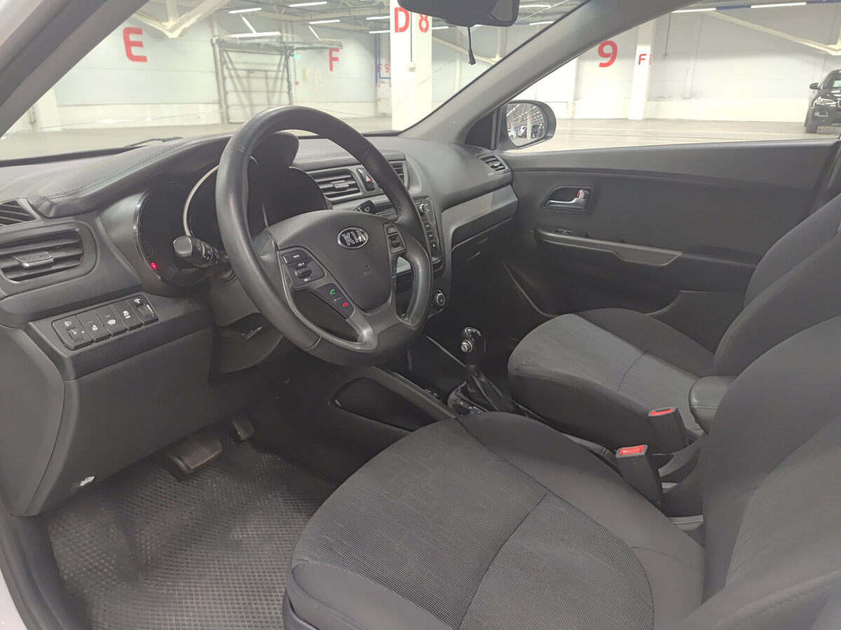 Купить Kia Rio III Рестайлинг, 2016, 185 315 км, фото №16