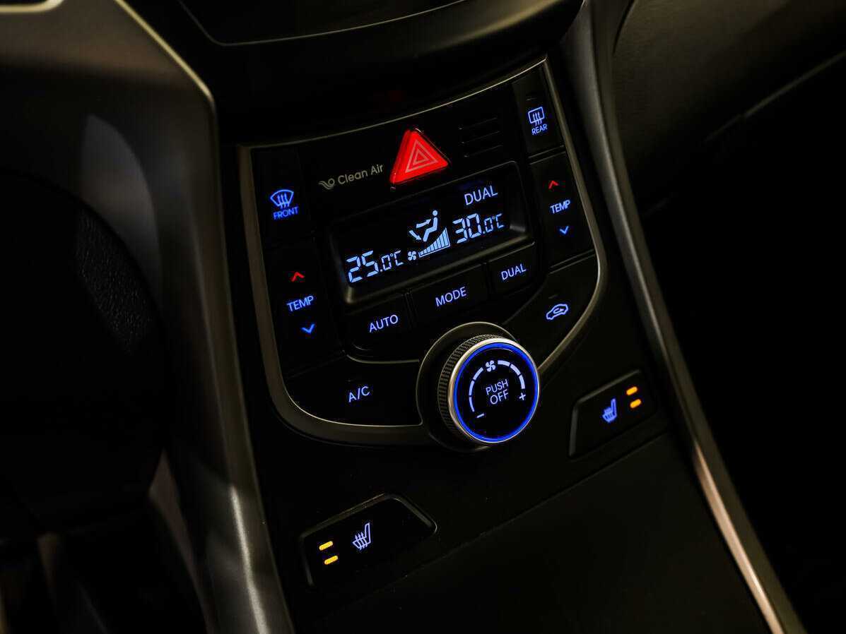 Купить Hyundai Elantra, 2015, 137 566 км, фото №14
