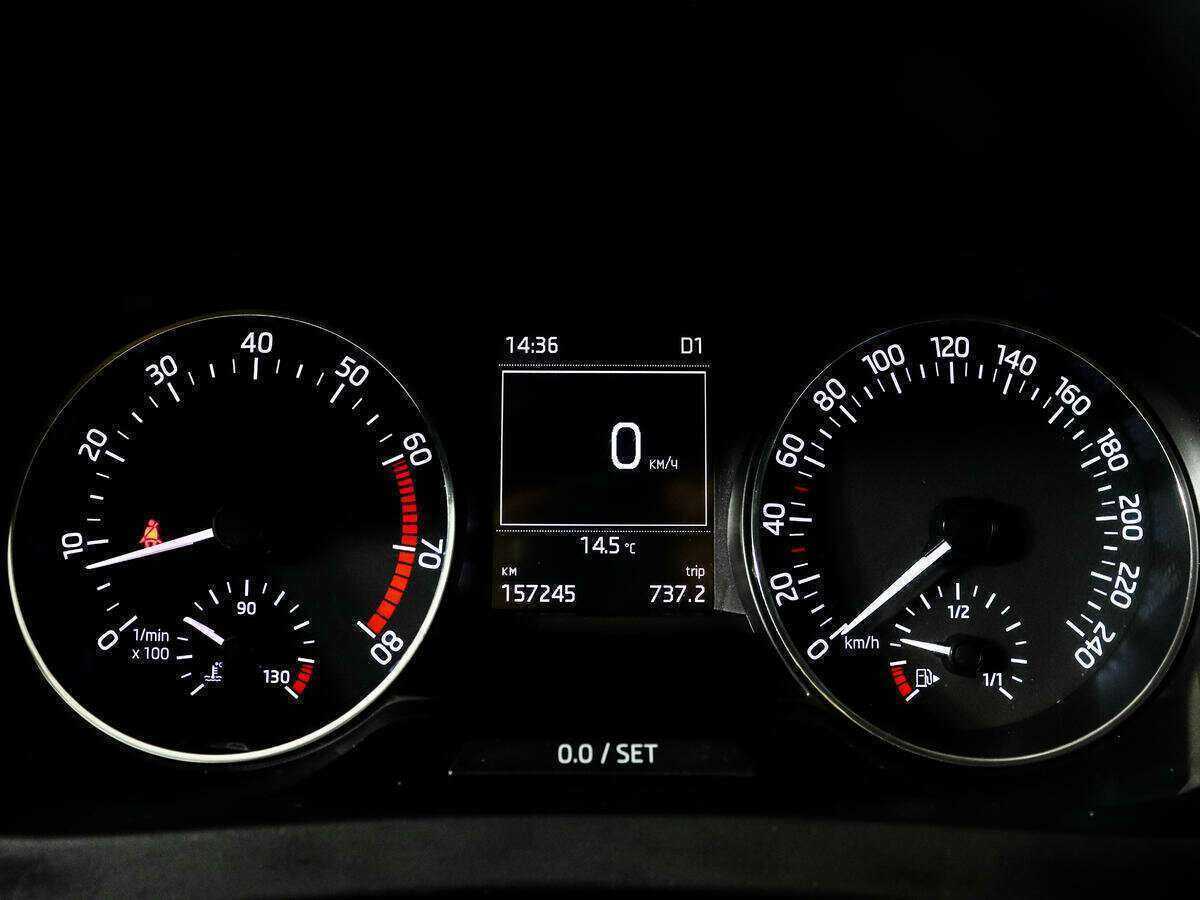 Купить Skoda Rapid, 2016, 157 245 км, фото №10