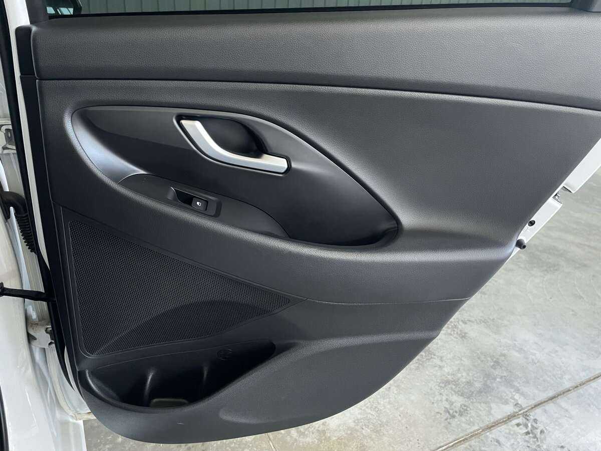 Купить Hyundai i30, 2022, 48 101 км, фото №22