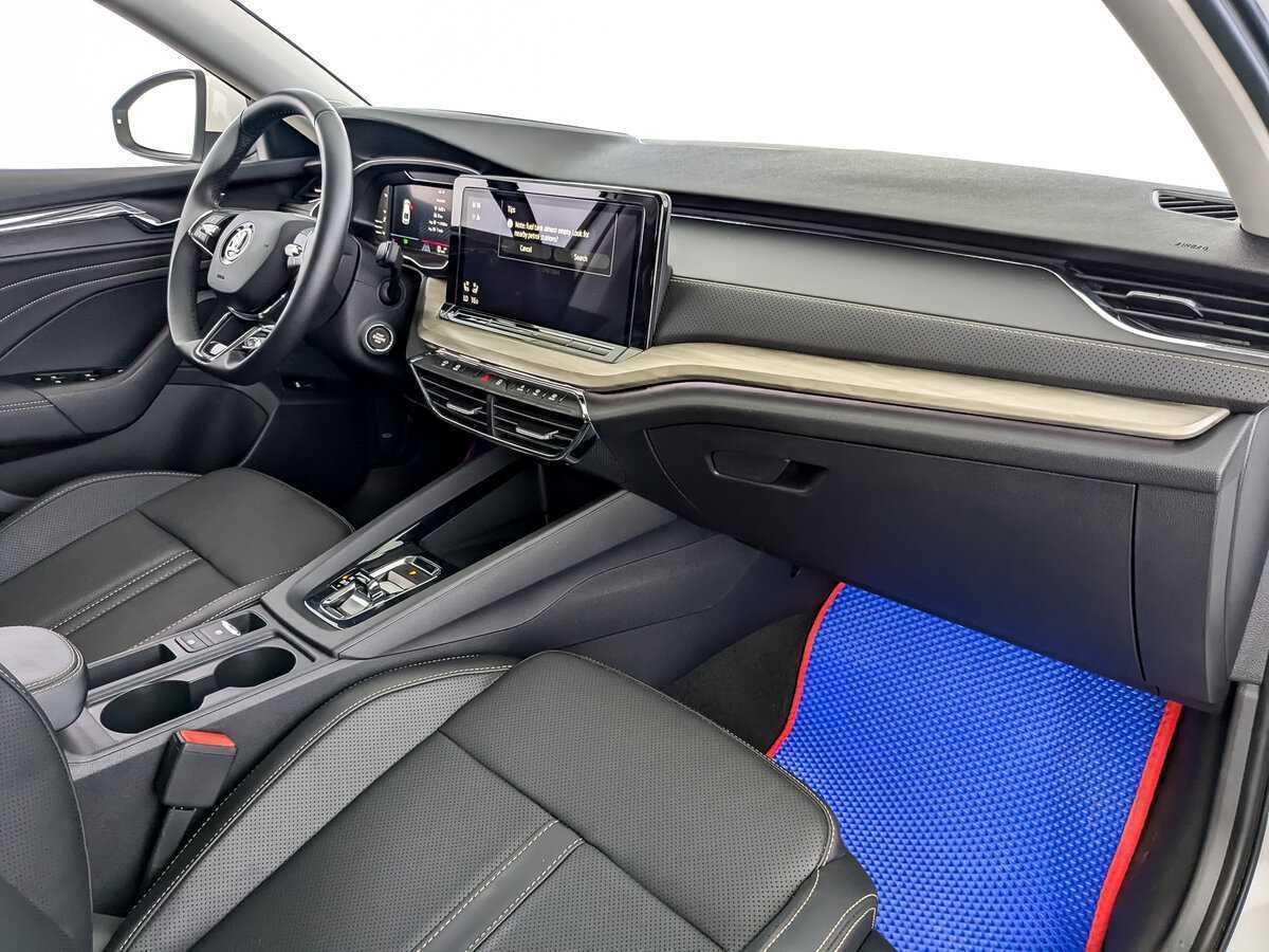 Купить Skoda Octavia, 2023, 8 163 км, фото №9