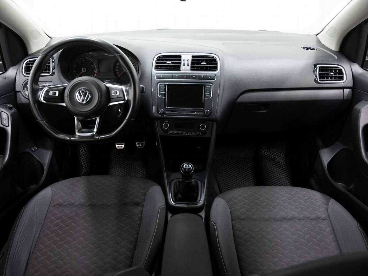Купить Volkswagen Polo, 2018, 99 000 км, фото №13