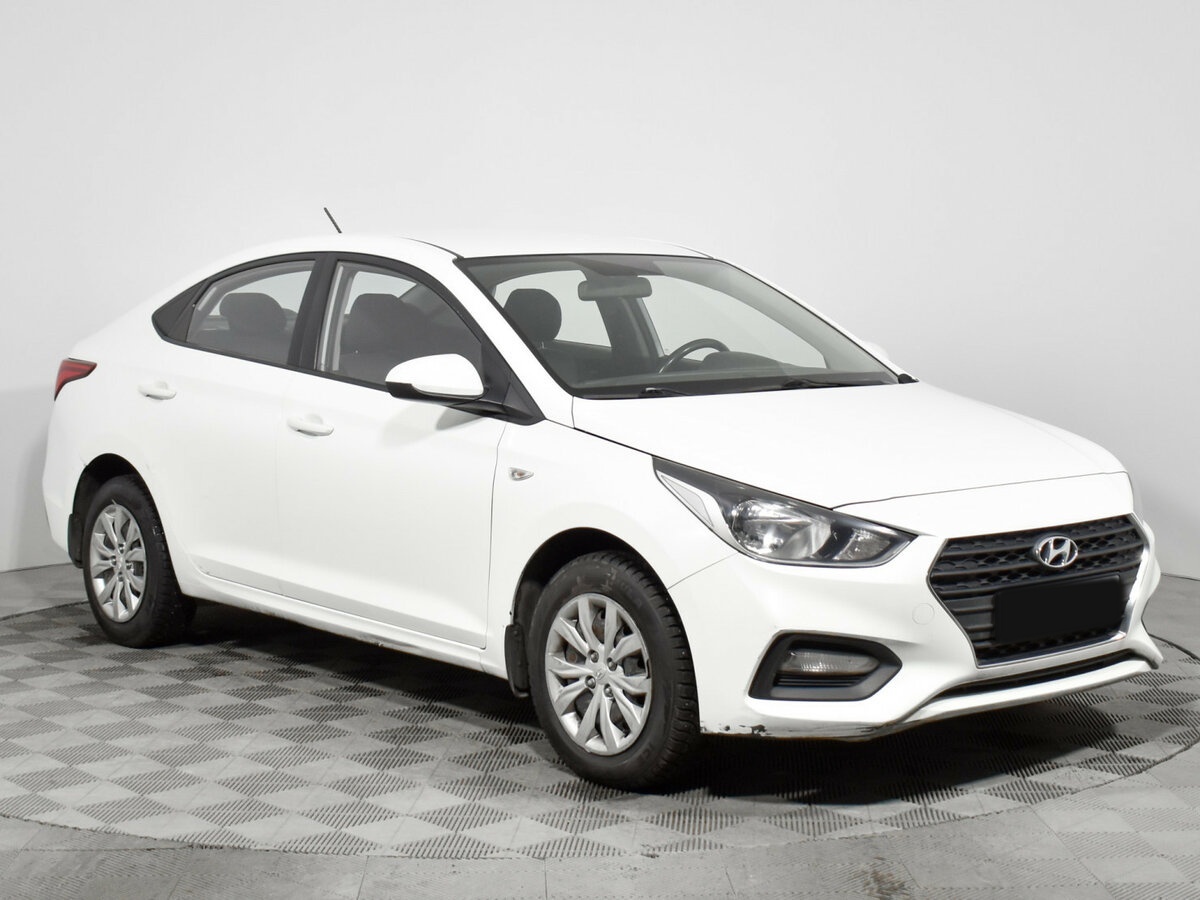 Купить Hyundai Solaris II, 2018, 217 406 км, фото №3