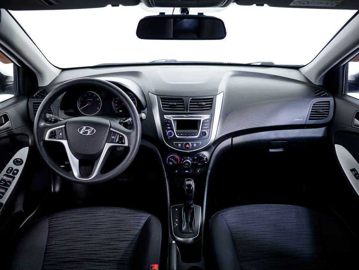 Купить Hyundai Solaris, 2015, 84 753 км, фото №10