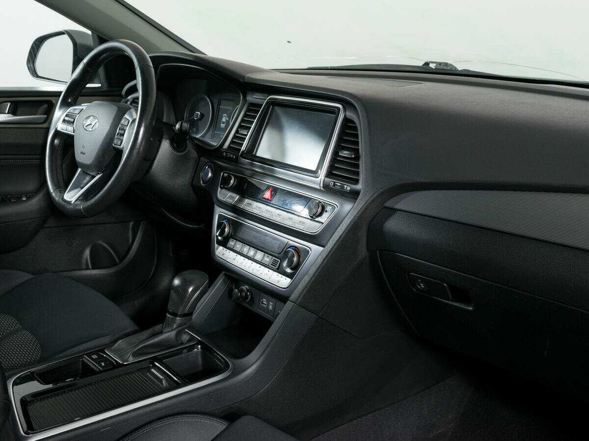 Купить Hyundai Sonata, 2017, 151 800 км, фото №3