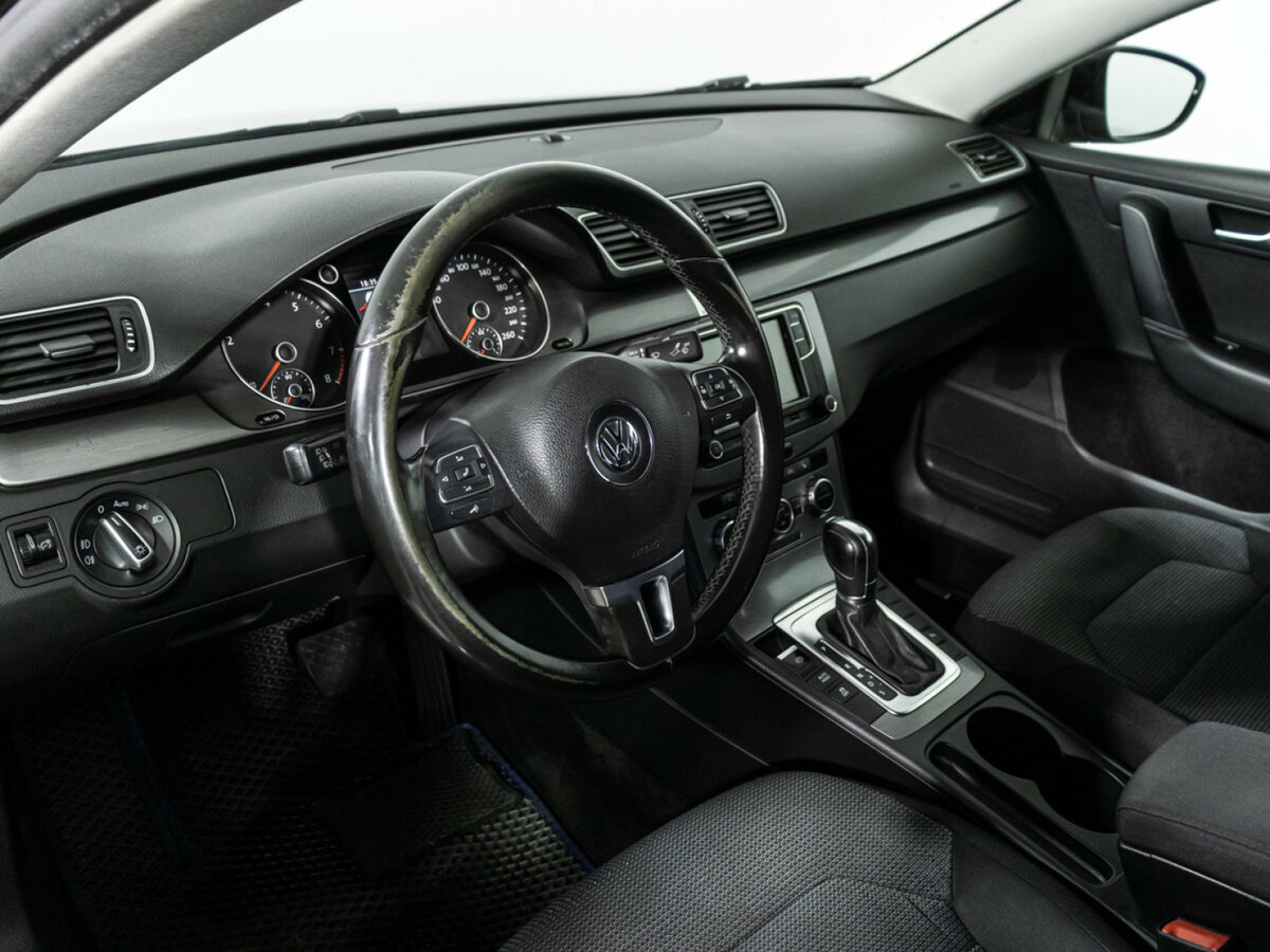 Купить Volkswagen Passat B7, 2012, 230 000 км, фото №10