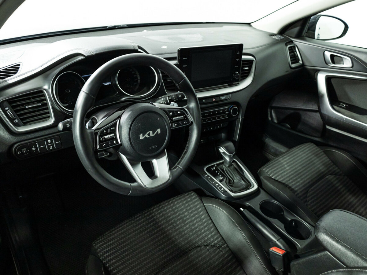 Купить Kia Ceed III Рестайлинг, 2022, 54 254 км, фото №11