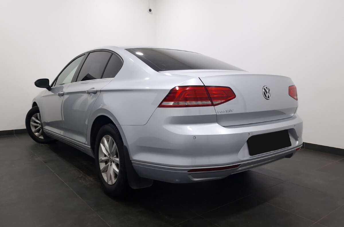 Купить Volkswagen Passat, 2015, 220 993 км, фото №3