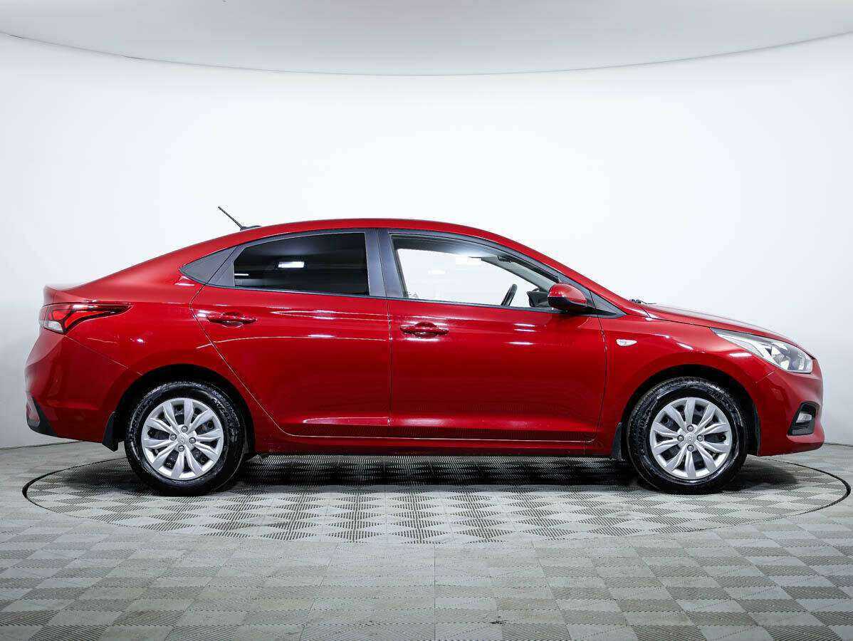 Купить Hyundai Solaris, 2017, 64 675 км, фото №3