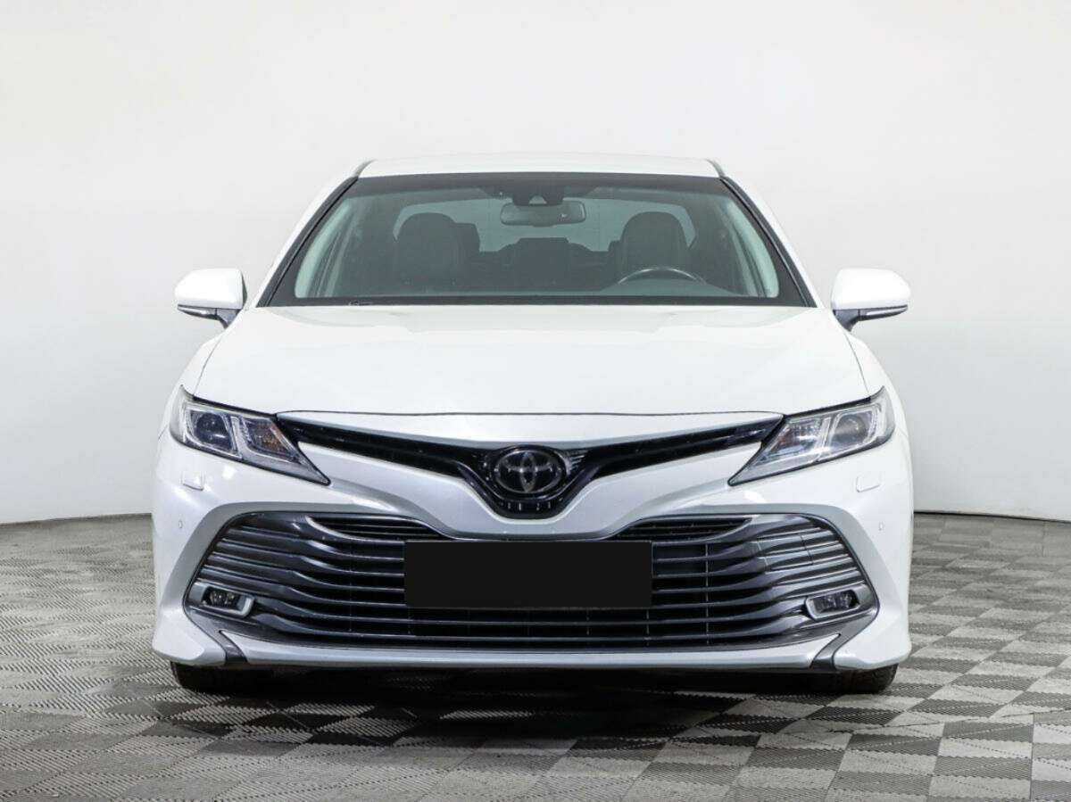 Купить Toyota Camry, 2018, 71 100 км, фото №2