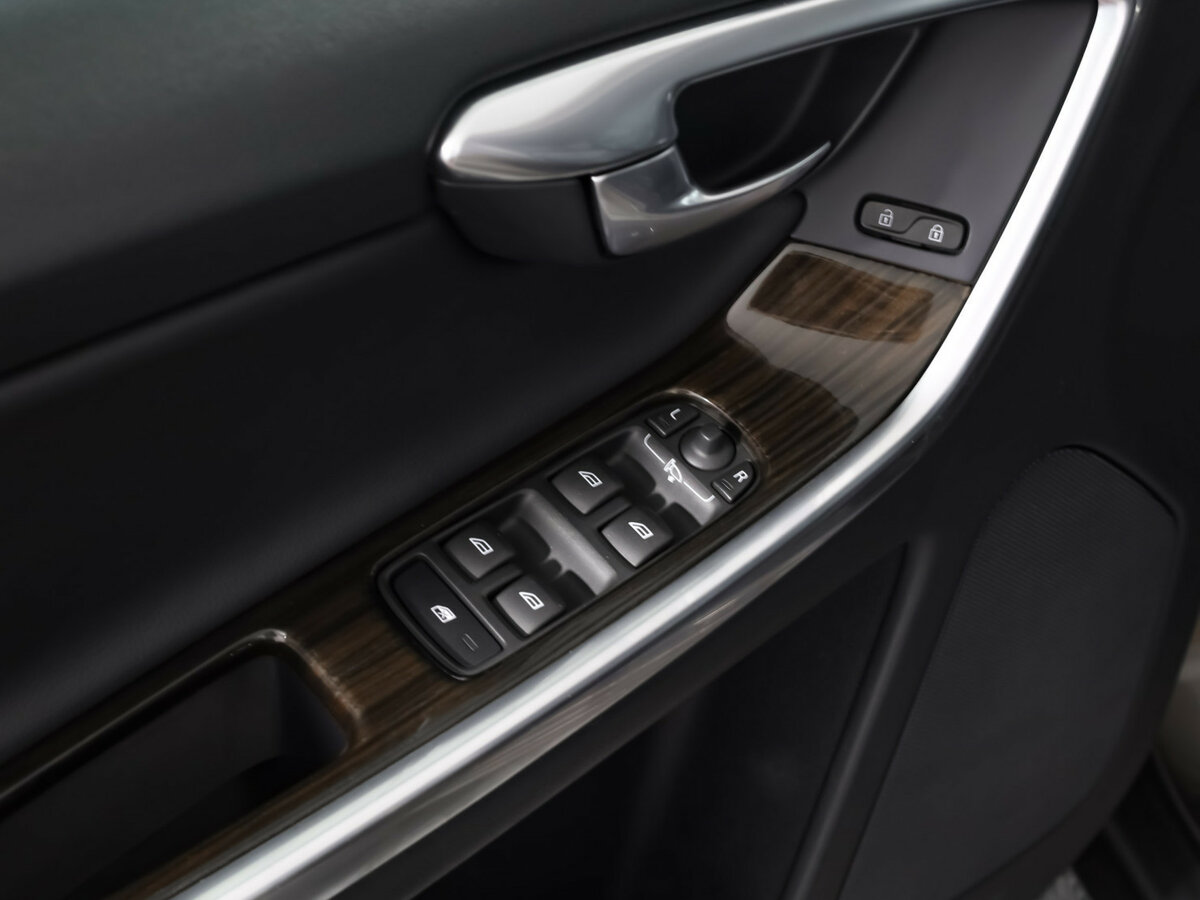 Купить Volvo XC60 I Рестайлинг, 2017, 134 088 км, фото №12