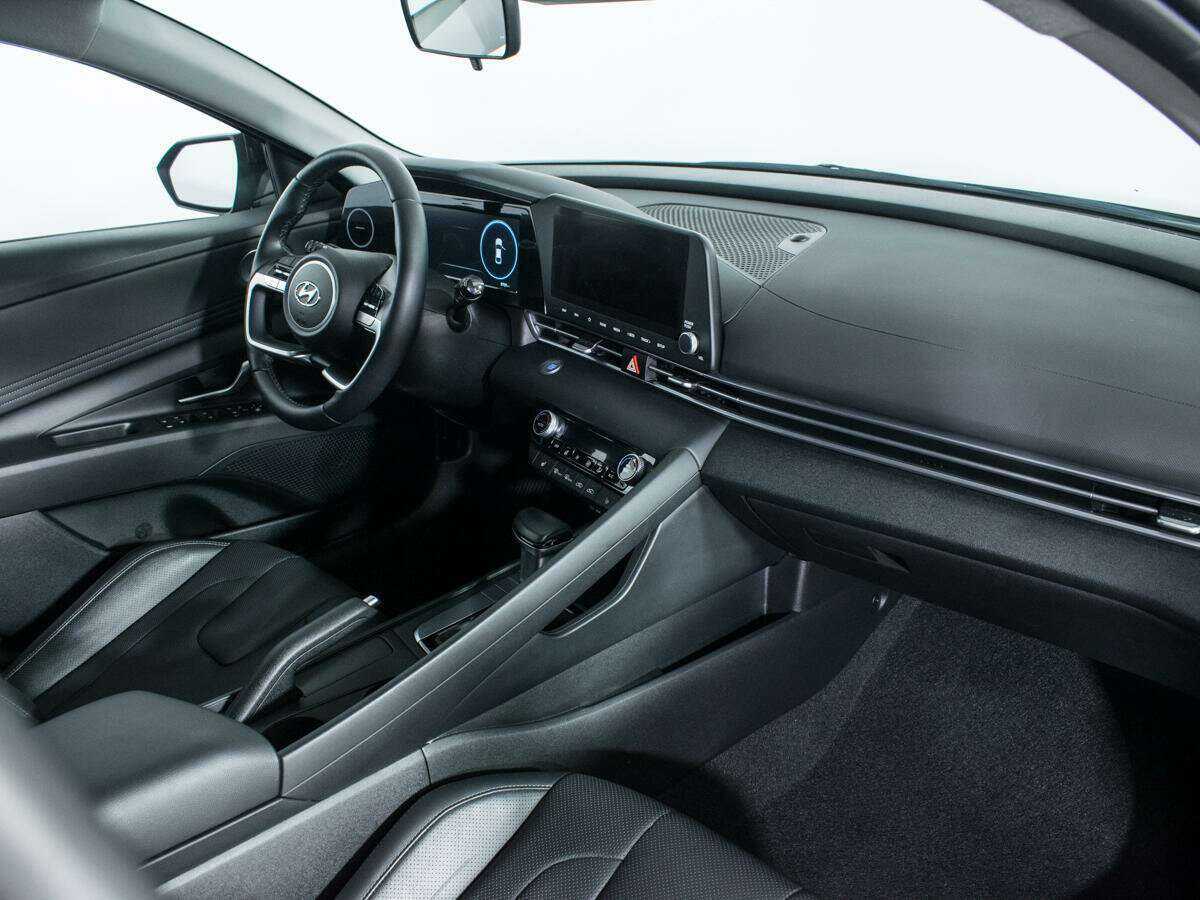 Купить Hyundai Elantra, 2023, 8 327 км, фото №9