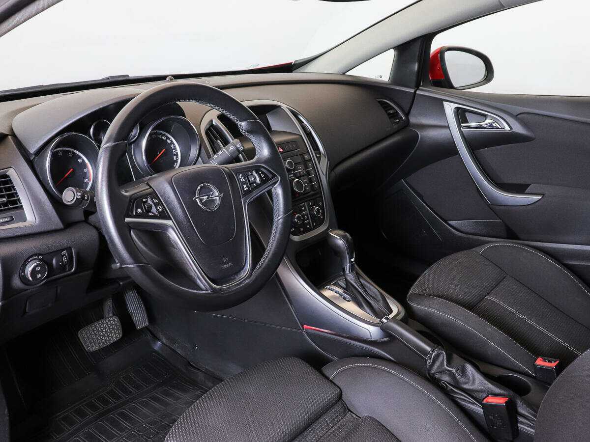 Купить Opel Astra GTC, 2012, 50 003 км, фото №12