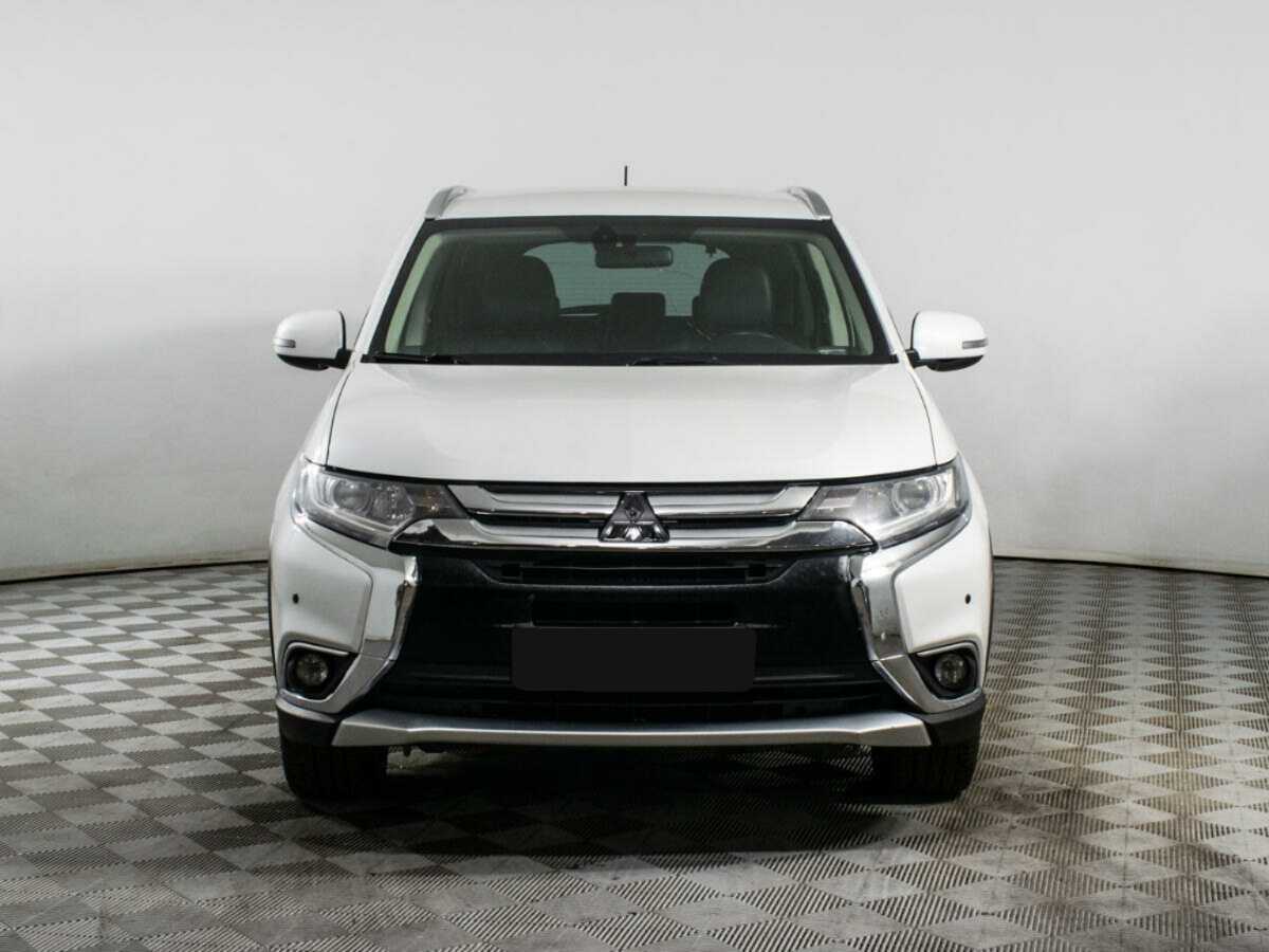 Купить Mitsubishi Outlander, 2016, 240 000 км, фото №2