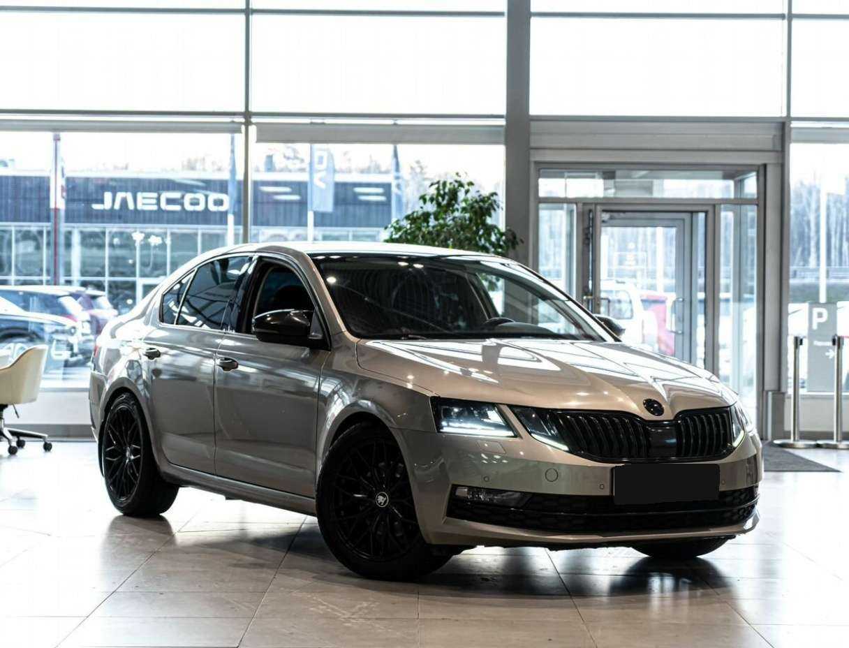 Купить Skoda Octavia, 2018, 141 200 км, фото №2