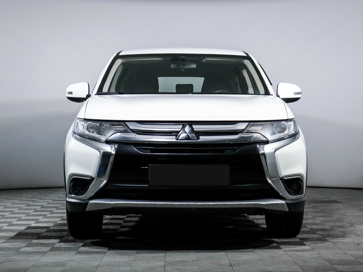 Купить Mitsubishi Outlander III Рестайлинг 2, 2018, 189 281 км, фото №2