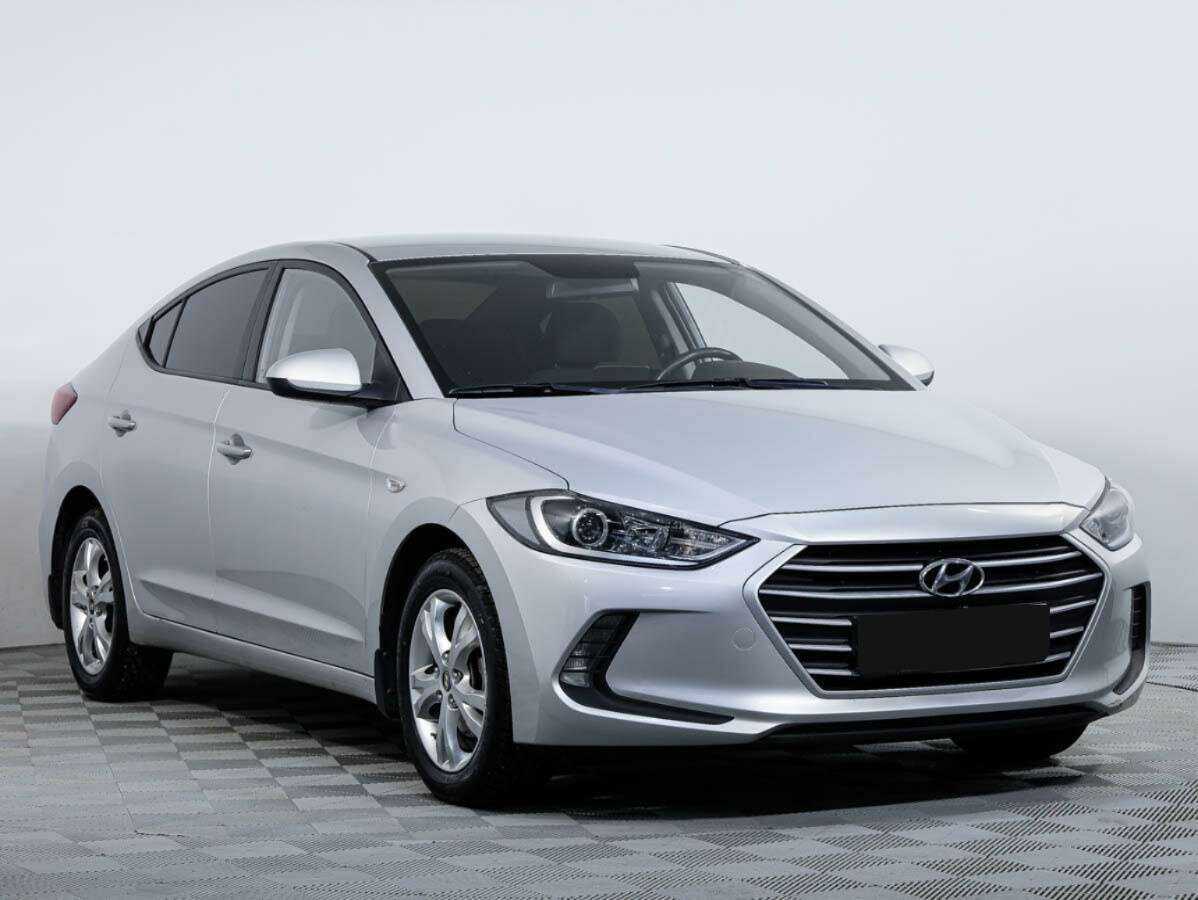 Купить Hyundai Elantra, 2018, 61 707 км, фото №2