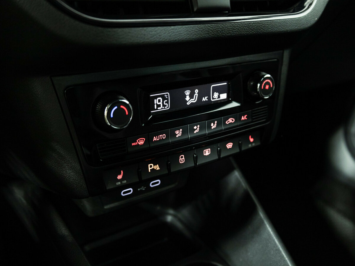 Купить Volkswagen Polo VI, 2021, 105 906 км, фото №15