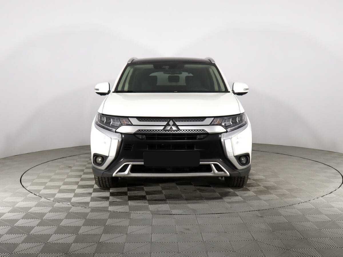 Купить Mitsubishi Outlander, 2019, 228 149 км, фото №2
