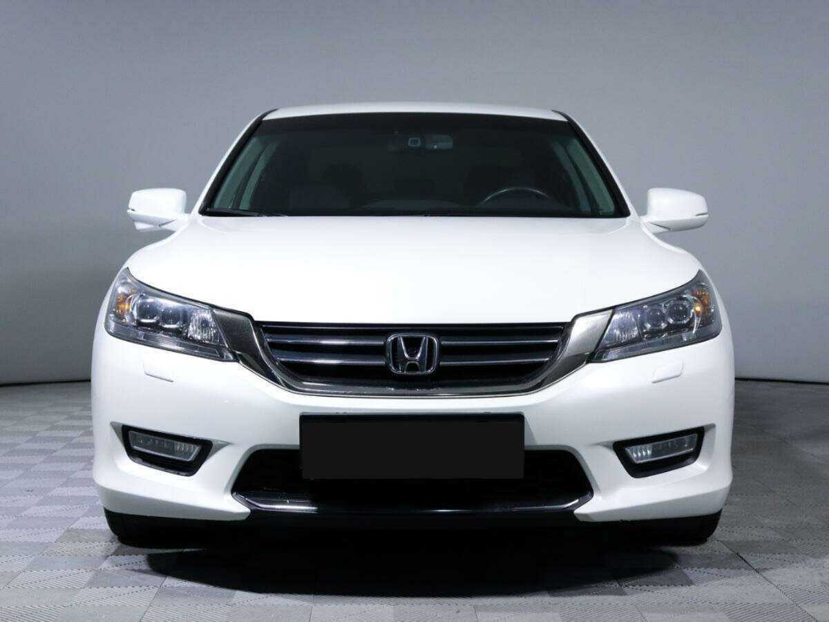 Купить Honda Accord, 2013, 40 485 км, фото №2