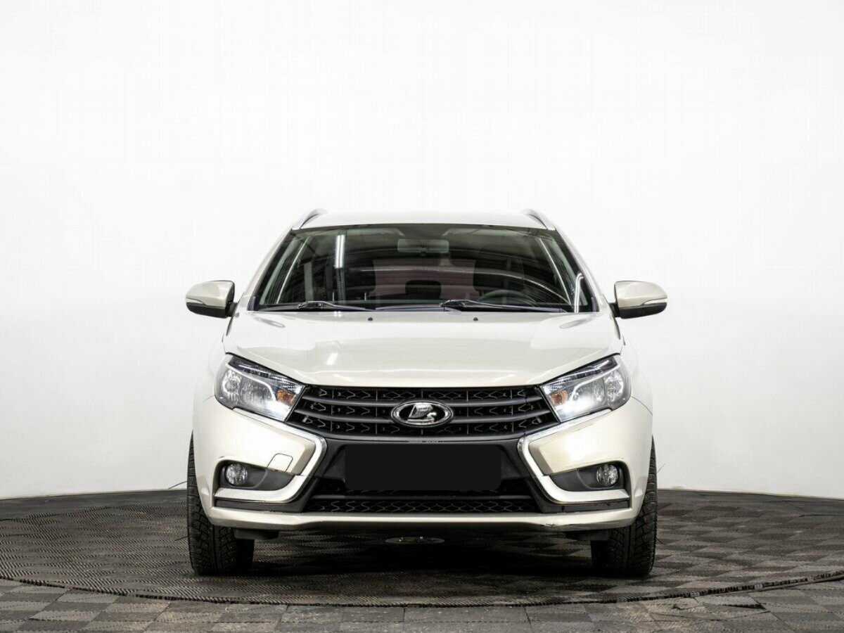 Купить Lada (ВАЗ) Vesta SW, 2019, 47 000 км, фото №2