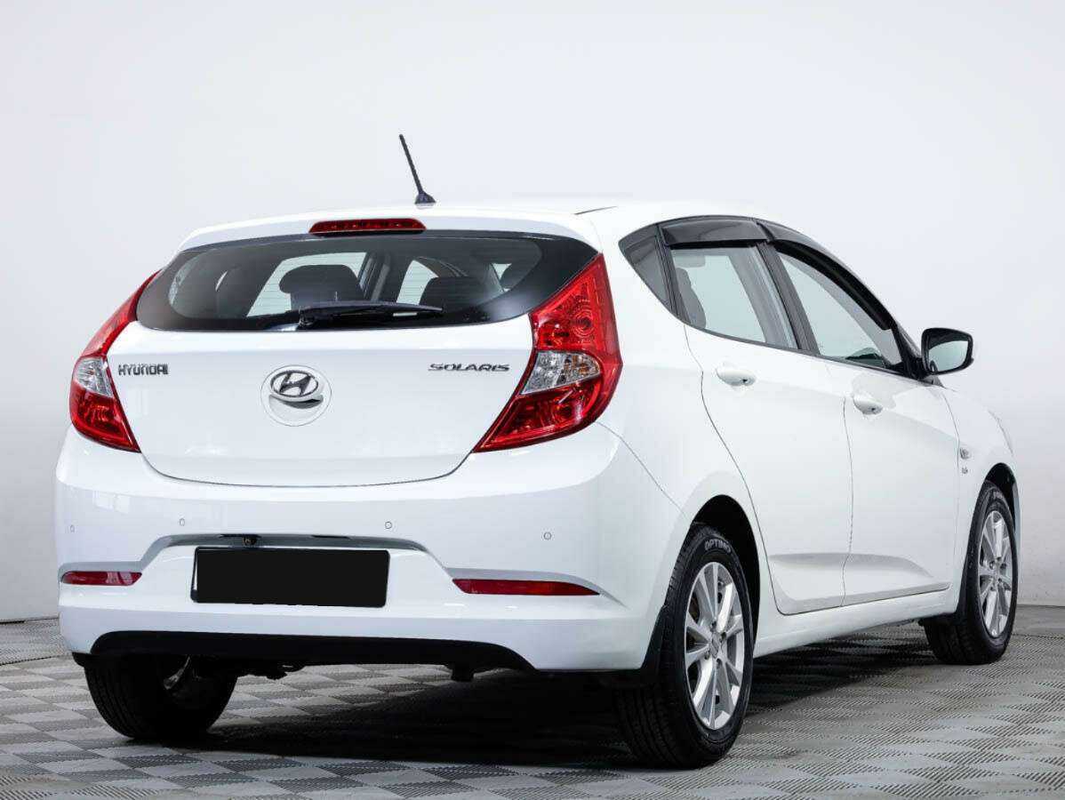 Купить Hyundai Solaris, 2015, 84 753 км, фото №4
