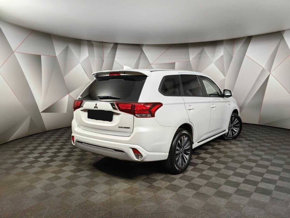 Купить Mitsubishi Outlander, 2022, 11 808 км, фото №2