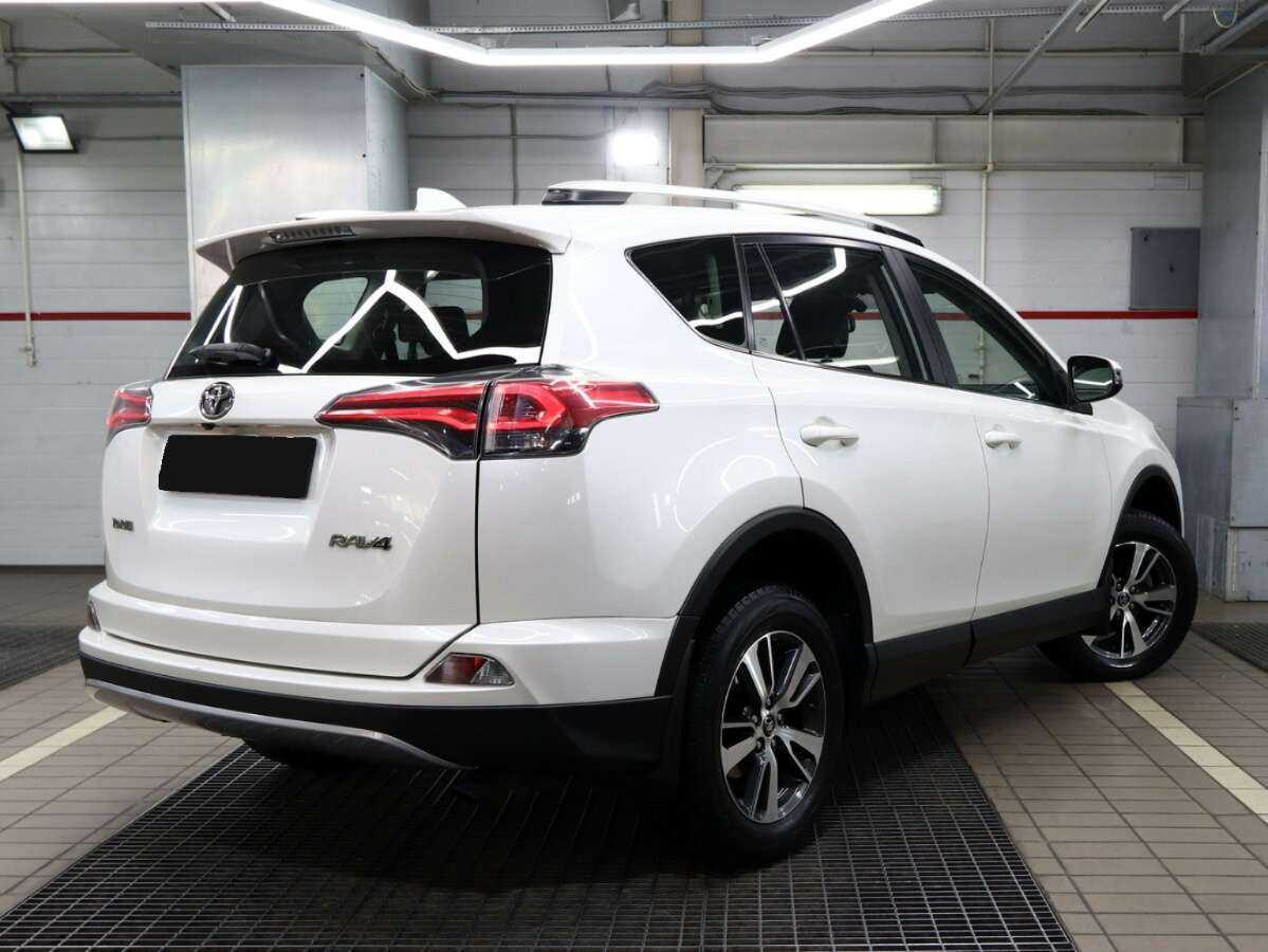 Купить Toyota RAV4, 2017, 143 000 км, фото №3