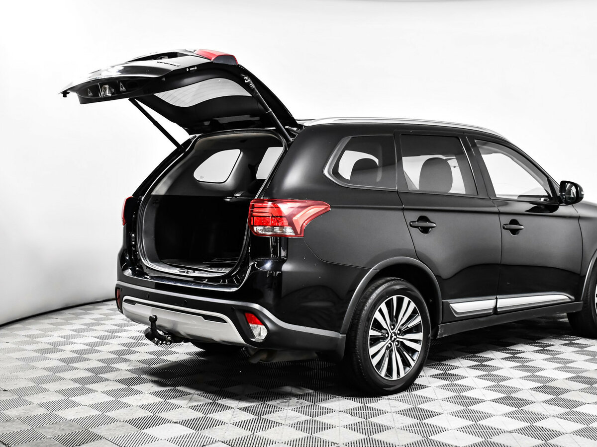 Купить Mitsubishi Outlander III Рестайлинг 3, 2018, 139 359 км, фото №11