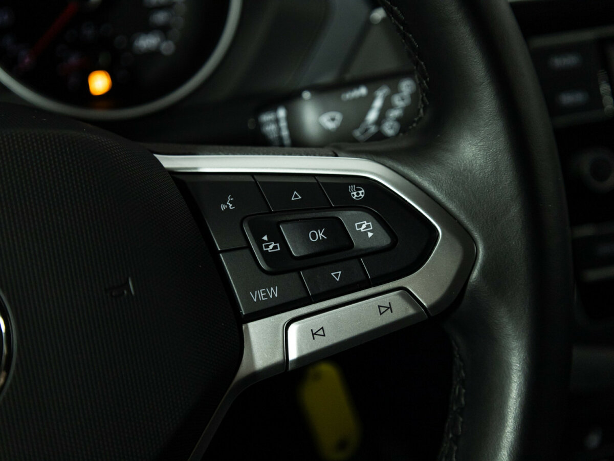 Купить Volkswagen Tiguan II Рестайлинг, 2021, 17 404 км, фото №14