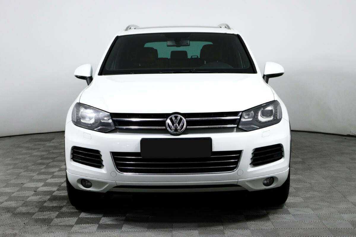 Купить Volkswagen Touareg, 2013, 182 356 км, фото №2