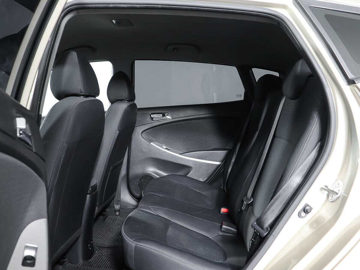 Купить Hyundai Solaris, 2012, 178 384 км, фото №9