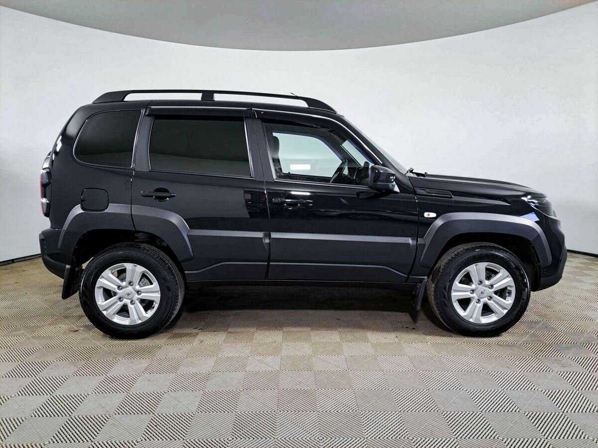 Купить Lada (ВАЗ) Niva, 2023, 7 058 км, фото №4