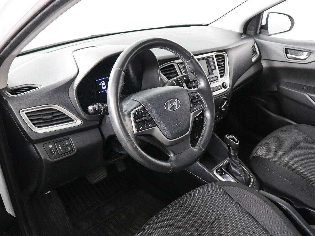 Купить Hyundai Solaris, 2019, 52 919 км, фото №8