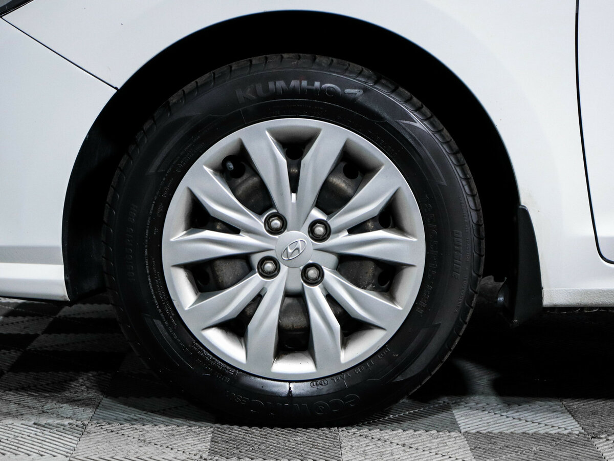 Купить Hyundai Solaris II Рестайлинг, 2021, 64 577 км, фото №14