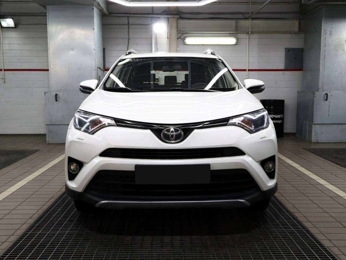 Купить Toyota RAV4, 2017, 143 000 км, фото №2