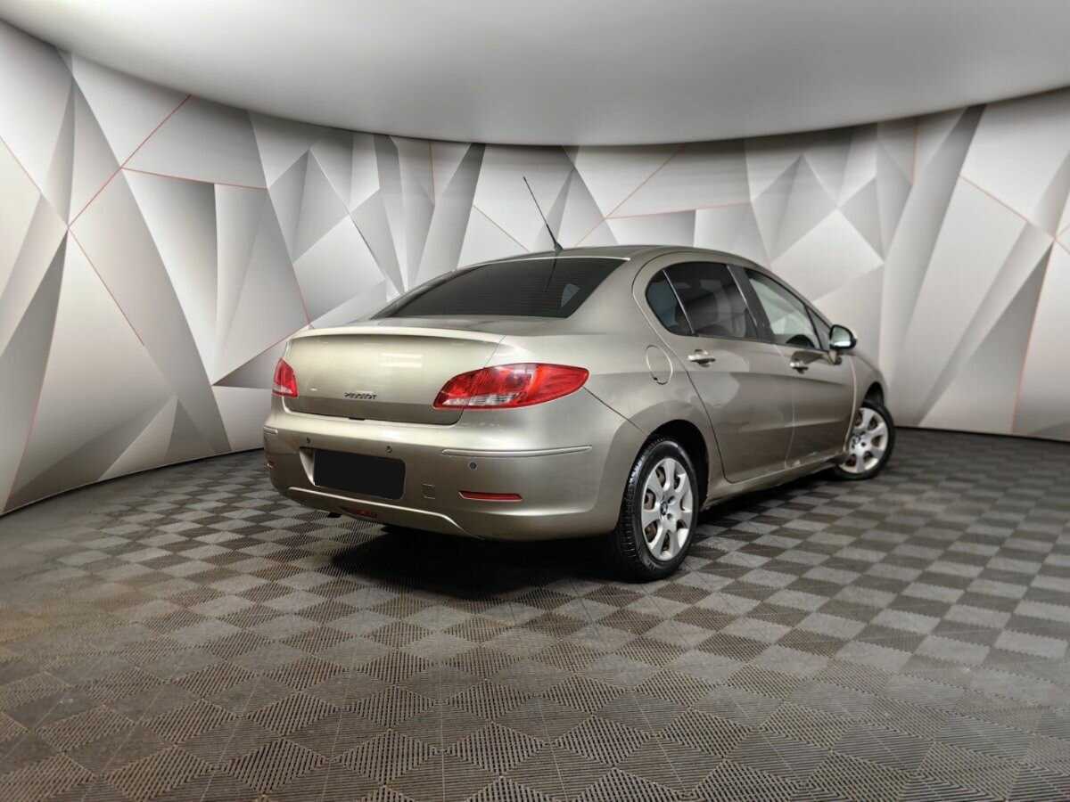 Peugeot 408