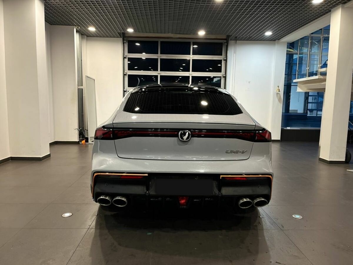 Changan UNI-V